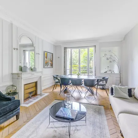New&spacious Flat With Private Garden * Saint-Mandé
